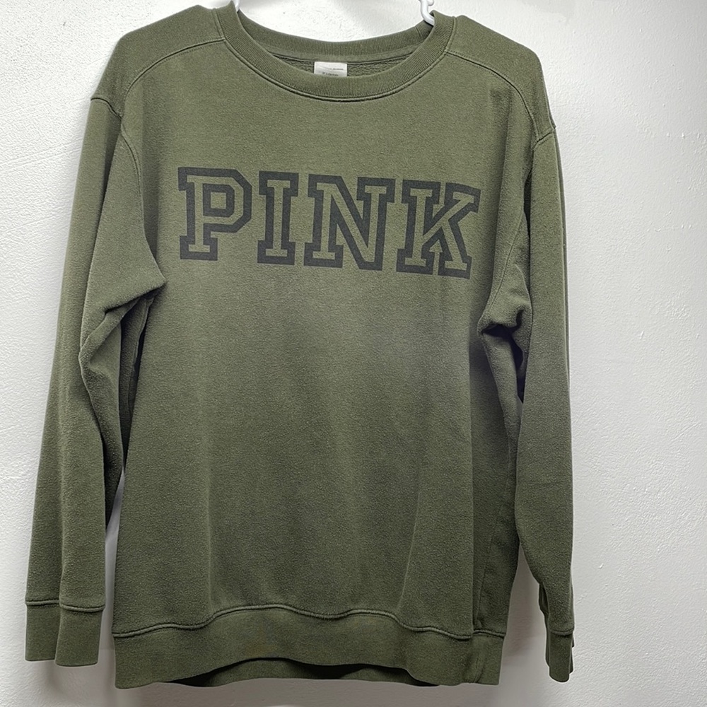 Pink sweater army green